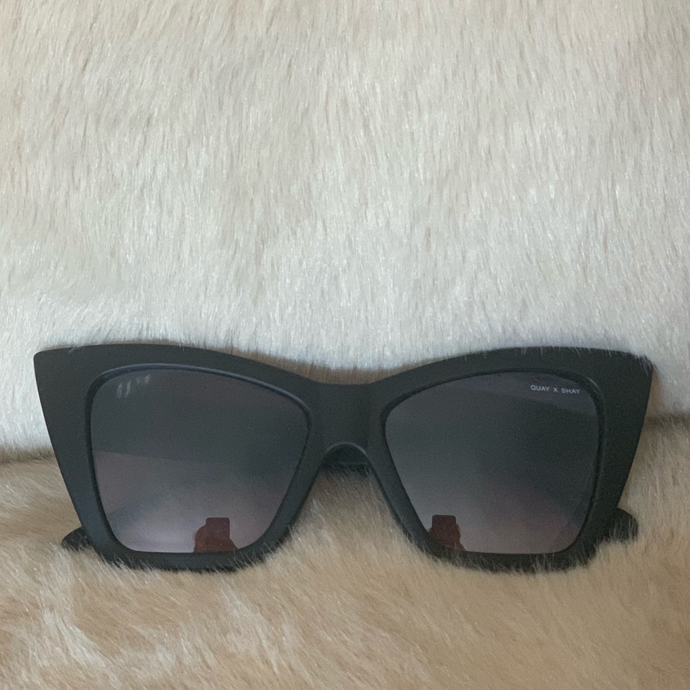 QUAY X SHAY SUNGLASSES